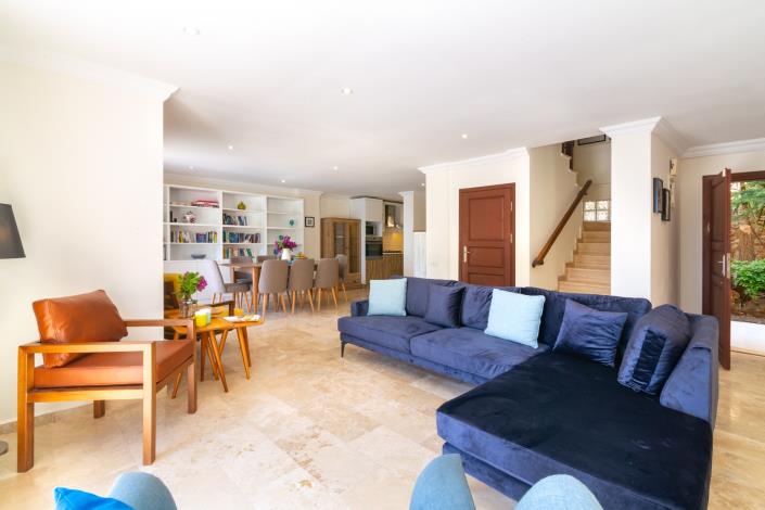 Image No.9-4 Bed Villa / Detached for sale