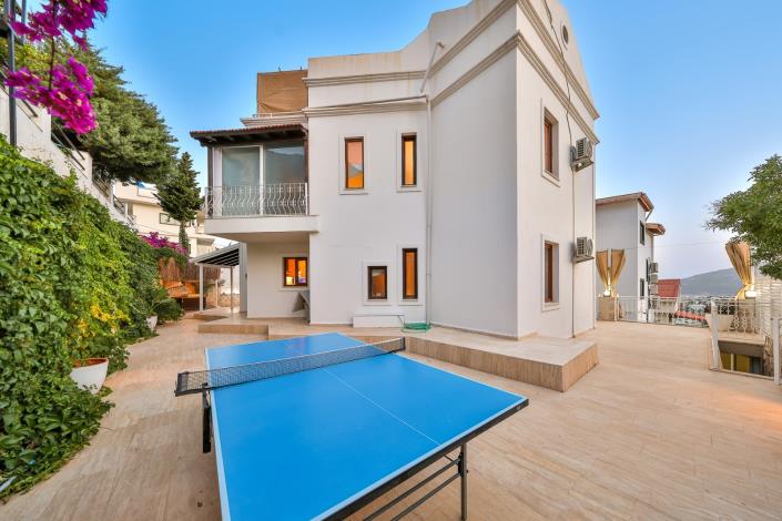 Image No.5-4 Bed Villa / Detached for sale