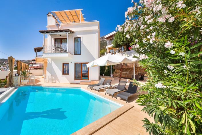 Image No.33-4 Bed Villa / Detached for sale