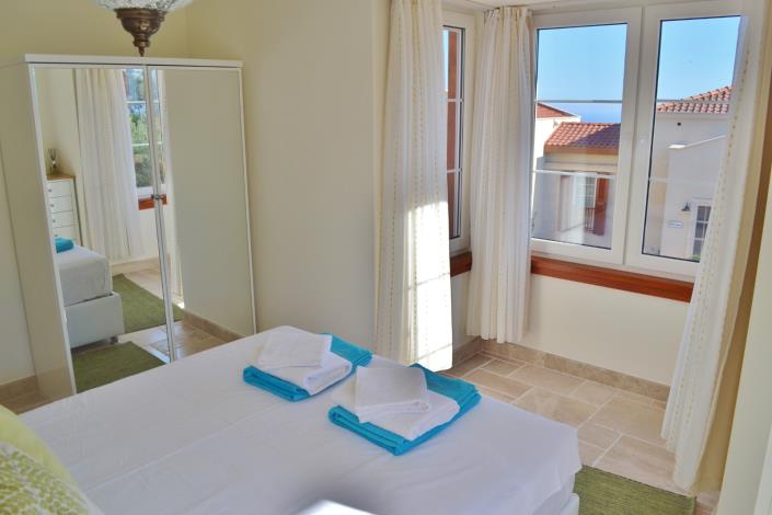 Image No.29-3 Bed Villa / Detached for sale