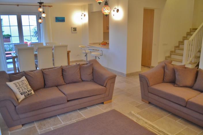 Image No.39-3 Bed Villa / Detached for sale