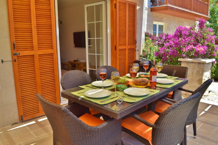 Image No.47-3 Bed Villa / Detached for sale