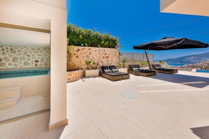 Image No.11-5 Bed Villa / Detached for sale