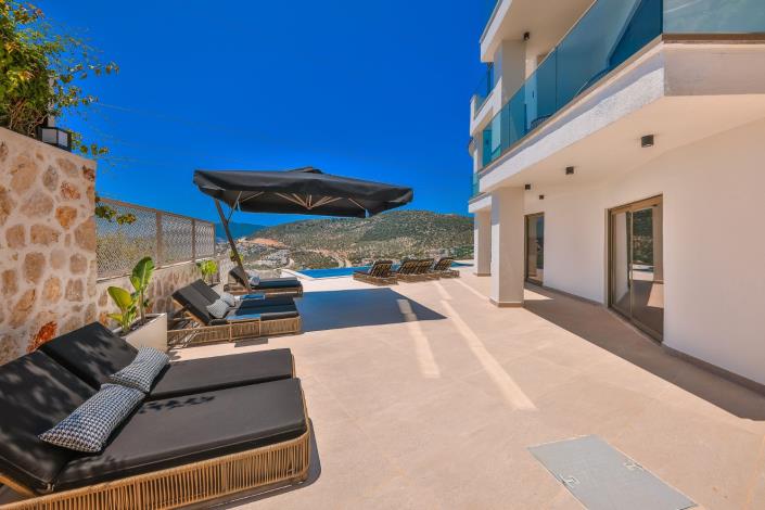 Image No.18-5 Bed Villa / Detached for sale