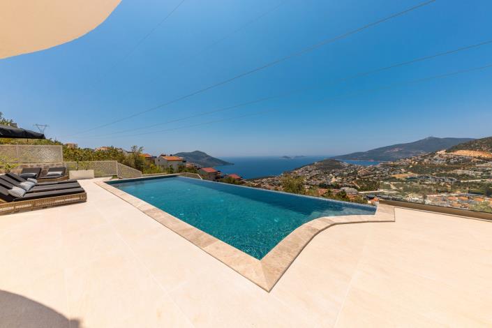 Image No.14-5 Bed Villa / Detached for sale