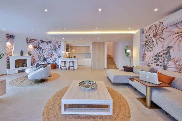 Image No.30-5 Bed Villa / Detached for sale