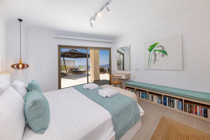 Image No.34-5 Bed Villa / Detached for sale