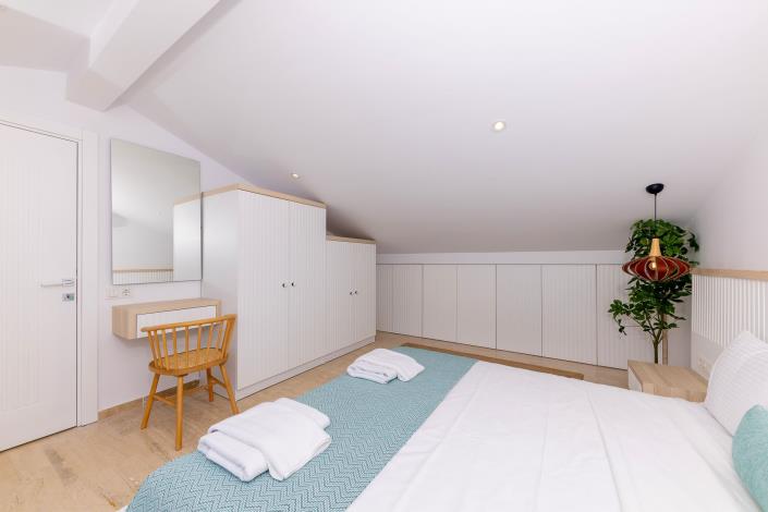 Image No.51-5 Bed Villa / Detached for sale