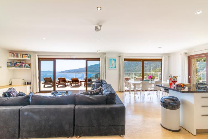 Image No.36-6 Bed Villa for sale