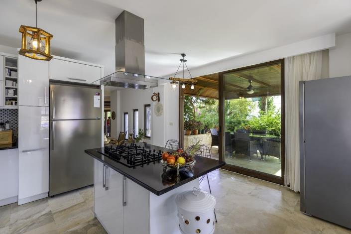 Image No.17-4 Bed Villa / Detached for sale