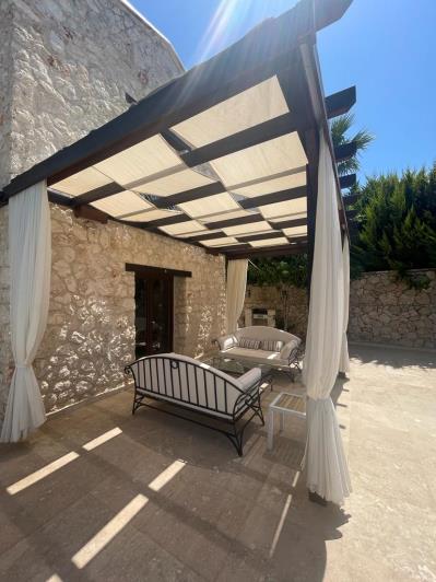 Image No.21-3 Bed Villa / Detached for sale