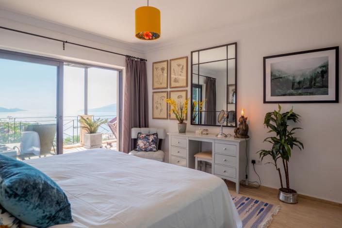 Image No.42-4 Bed Villa for sale