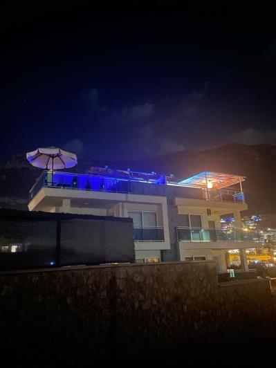 Image No.8-3 Bed Apartment for sale