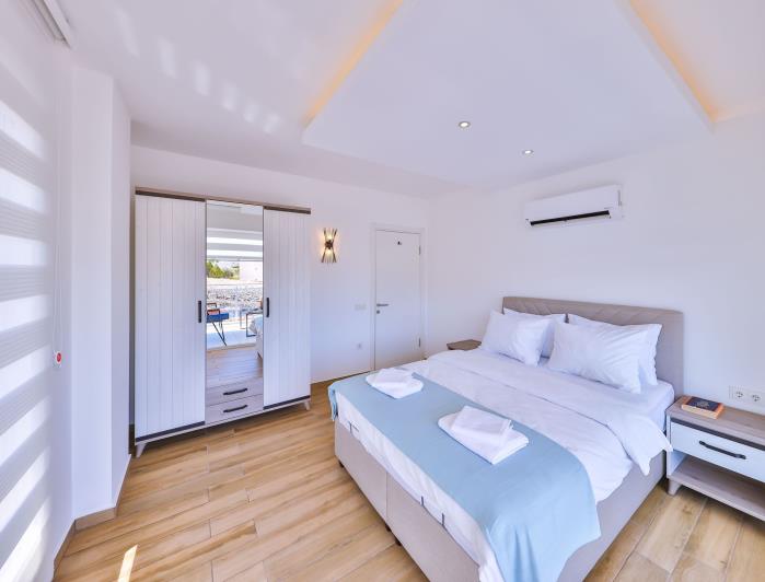 Image No.30-3 Bed Apartment for sale