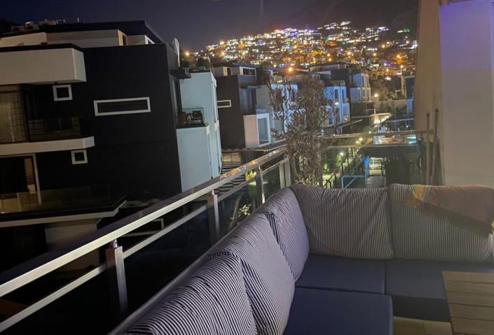 Image No.11-3 Bed Apartment for sale