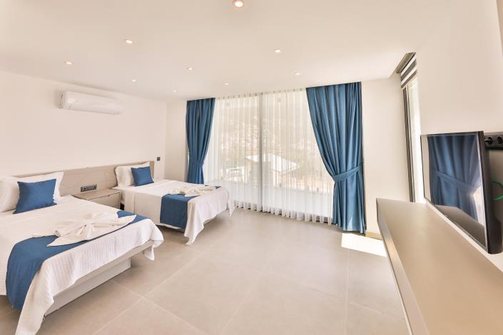 Image No.24-3 Bed Villa for sale