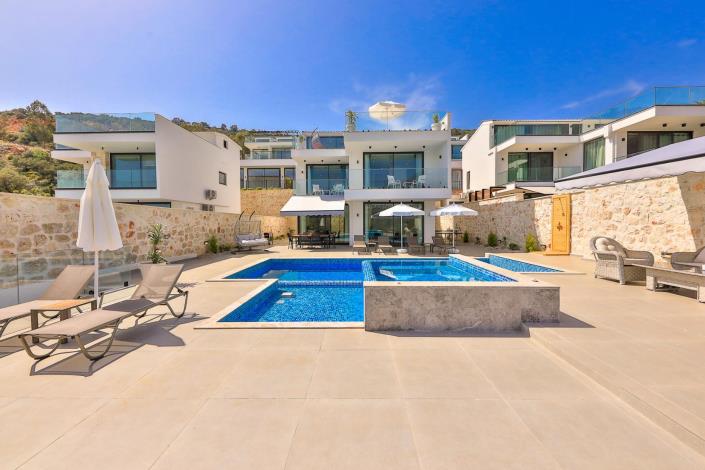 Image No.15-3 Bed Villa for sale