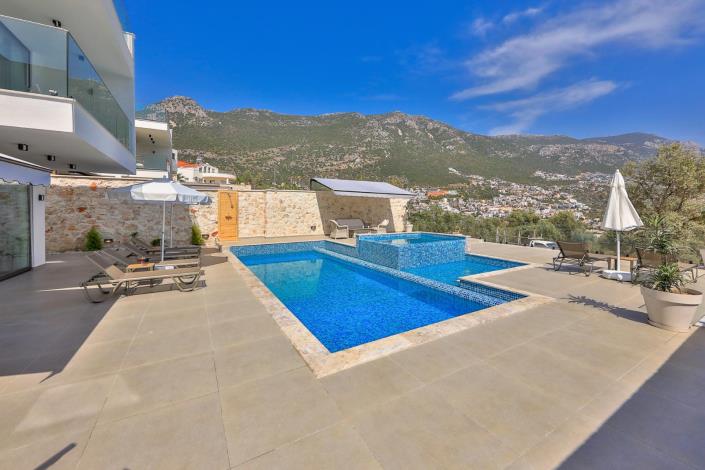 Image No.29-3 Bed Villa for sale