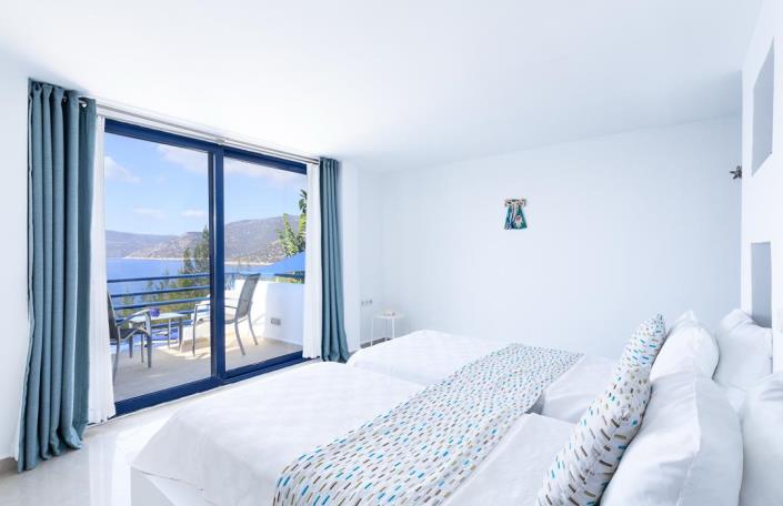 Image No.12-2 Bed Villa / Detached for sale