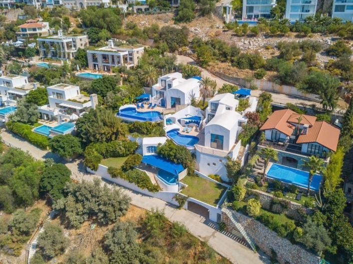 Image No.2-2 Bed Villa / Detached for sale