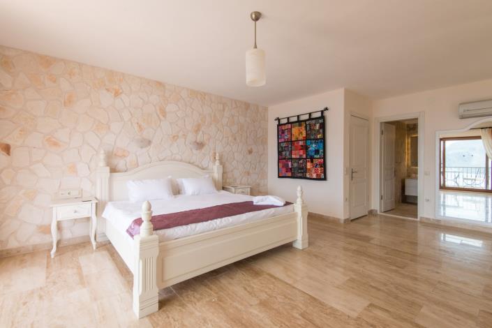 Image No.6-4 Bed Villa for sale