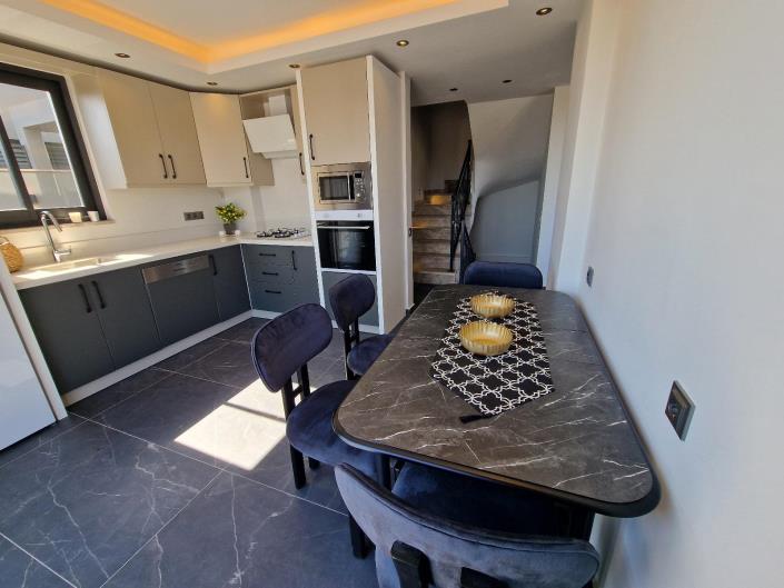 Image No.23-4 Bed Villa for sale