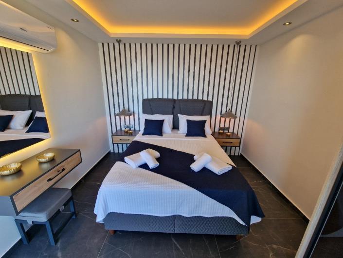 Image No.27-4 Bed Villa for sale