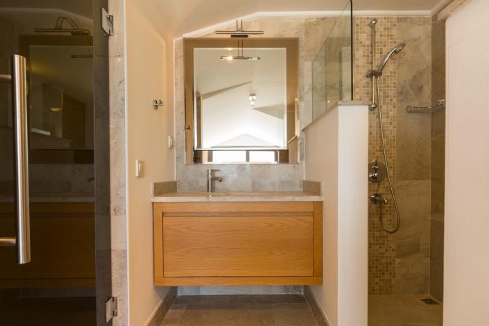 Image No.17-4 Bed Villa / Detached for sale