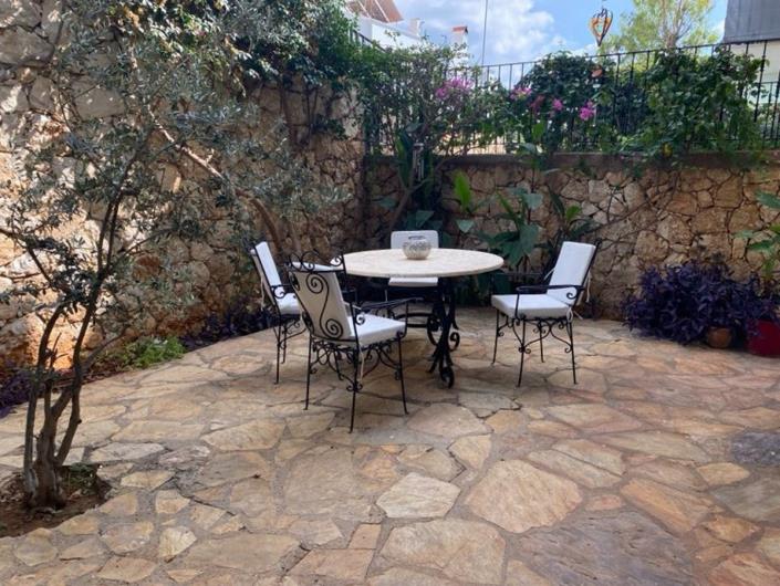 Image No.10-2 Bed Apartment for sale