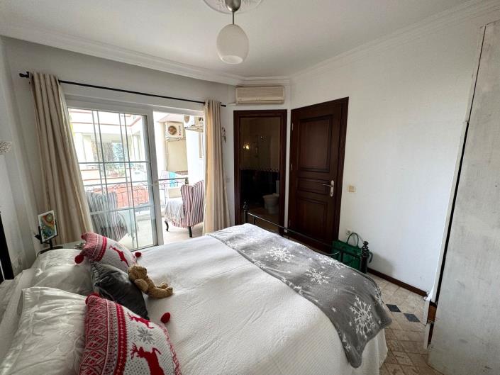 Image No.11-3 Bed Apartment for sale