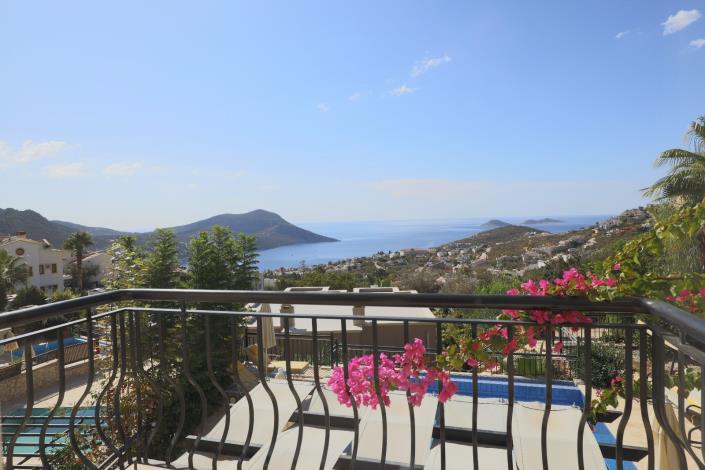 Image No.31-3 Bed Villa / Detached for sale