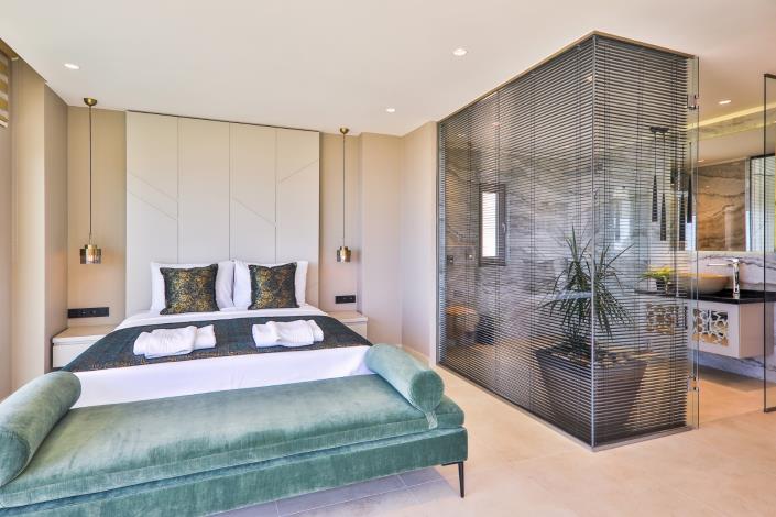 Image No.27-4 Bed Villa / Detached for sale