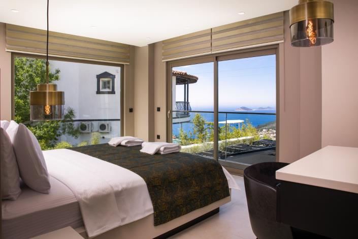 Image No.33-4 Bed Villa / Detached for sale