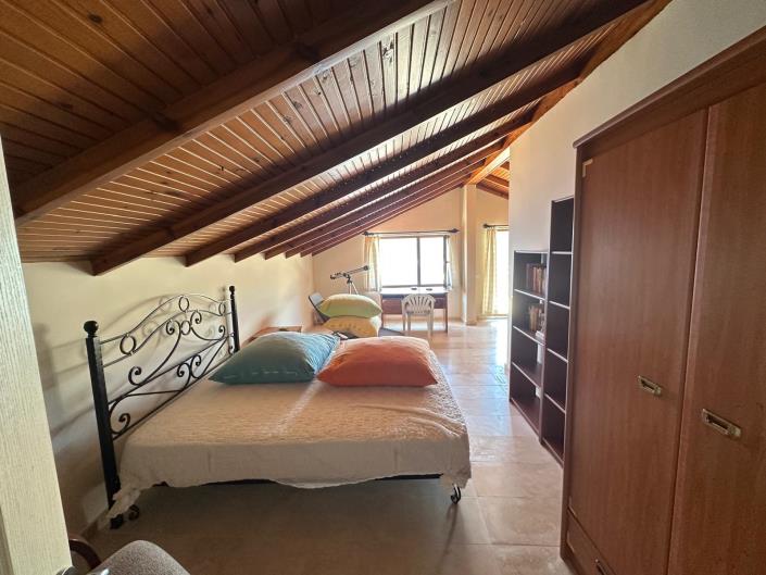 Image No.8-5 Bed Villa / Detached for sale