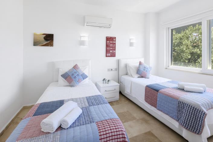 Image No.25-3 Bed Apartment for sale