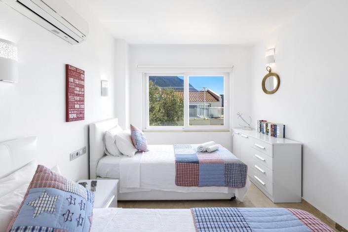 Image No.26-3 Bed Apartment for sale