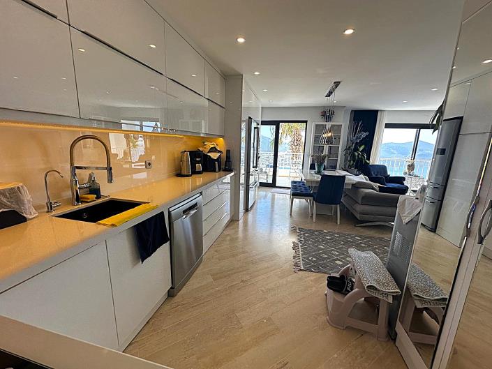 Image No.16-2 Bed Apartment for sale