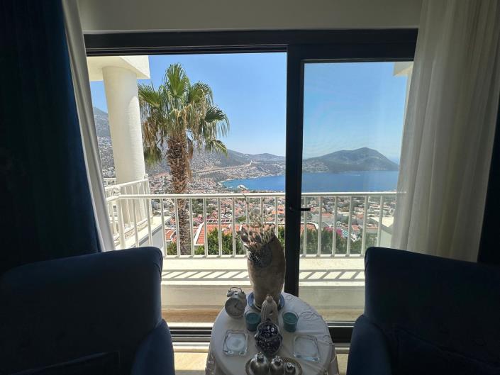 Image No.14-2 Bed Apartment for sale