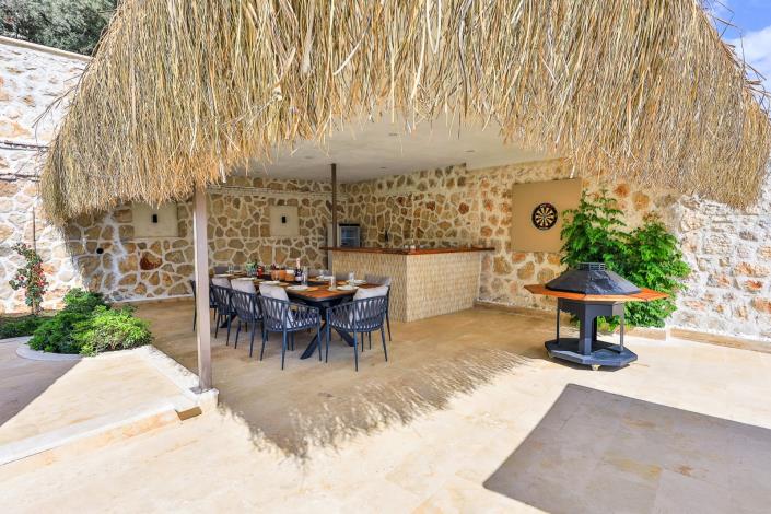 Image No.43-5 Bed Villa / Detached for sale