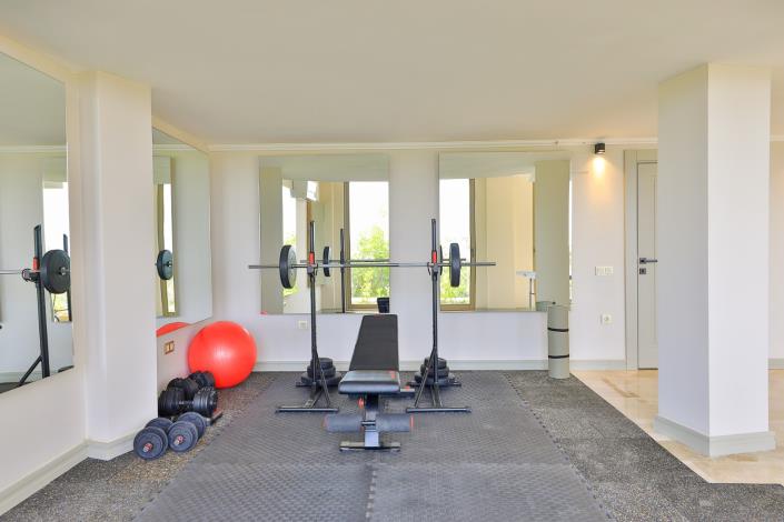 Image No.42-5 Bed Villa / Detached for sale