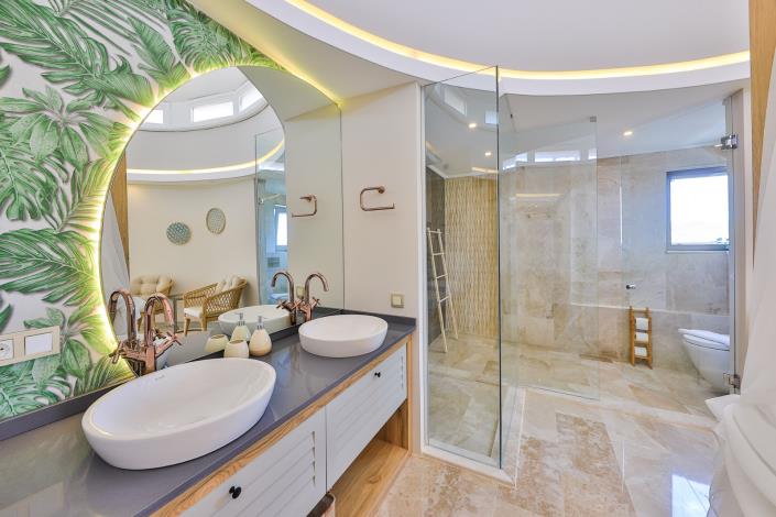 Image No.35-5 Bed Villa / Detached for sale