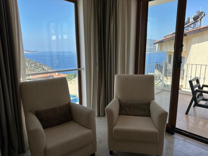 Image No.23-4 Bed Villa / Detached for sale