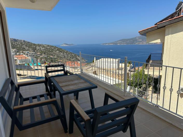 Image No.24-4 Bed Villa / Detached for sale