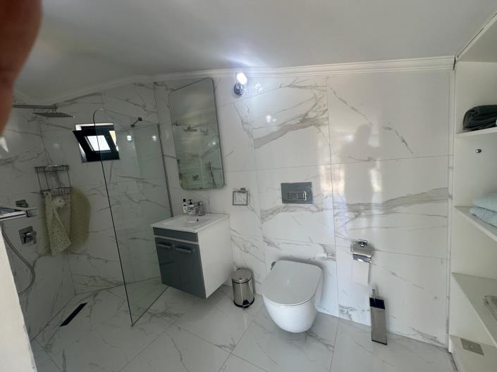 Image No.50-6 Bed Villa / Detached for sale