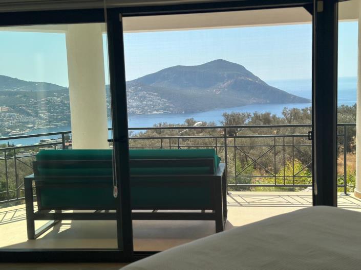 Image No.31-6 Bed Villa / Detached for sale