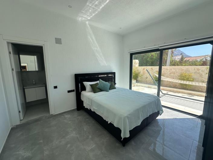 Image No.60-6 Bed Villa / Detached for sale