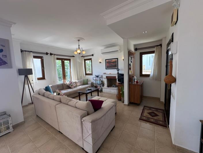 Image No.11-4 Bed Villa / Detached for sale