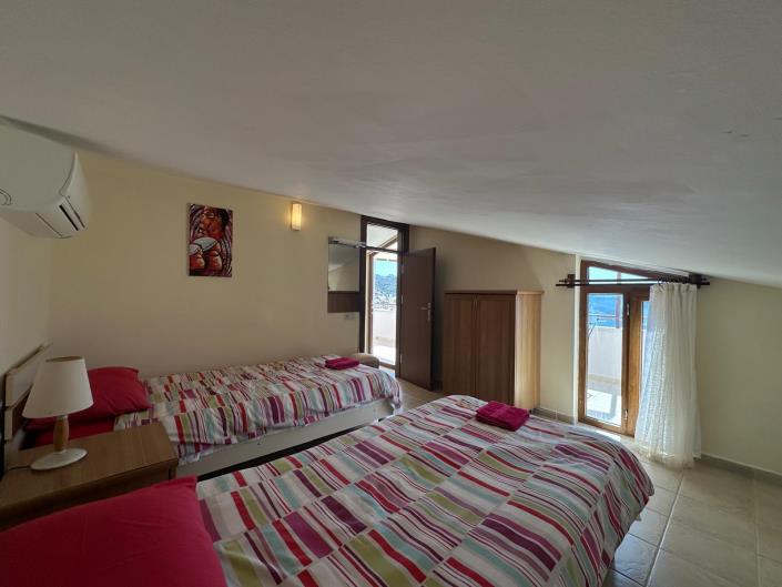 Image No.23-4 Bed Villa / Detached for sale