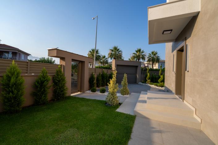 Image No.13-3 Bed Villa / Detached for sale