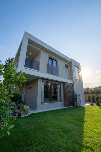 Image No.15-3 Bed Villa / Detached for sale